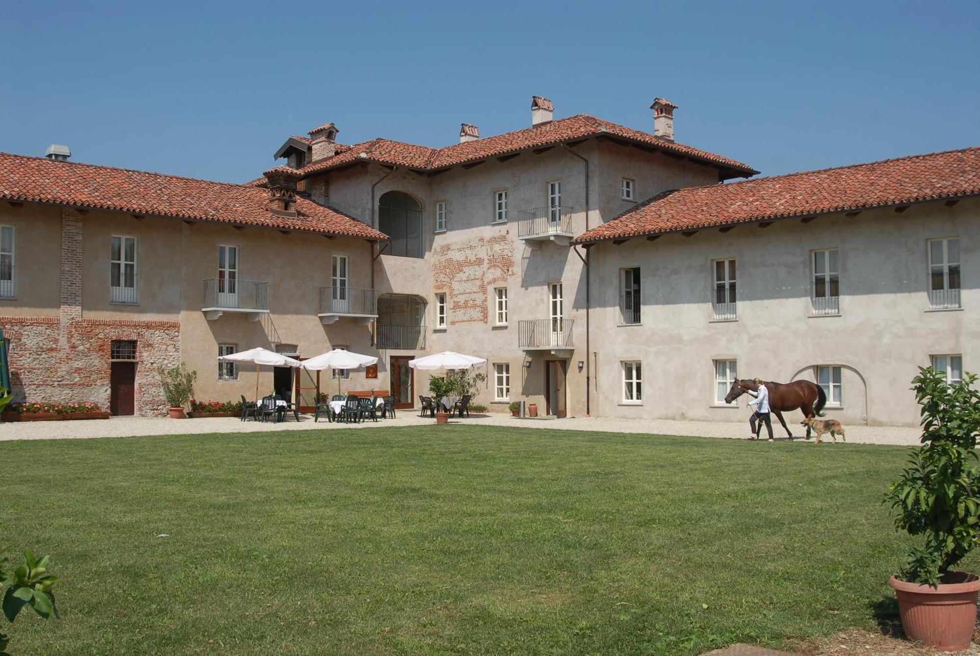 Hotel Antico Podere Propano Салуцо Екстериор снимка