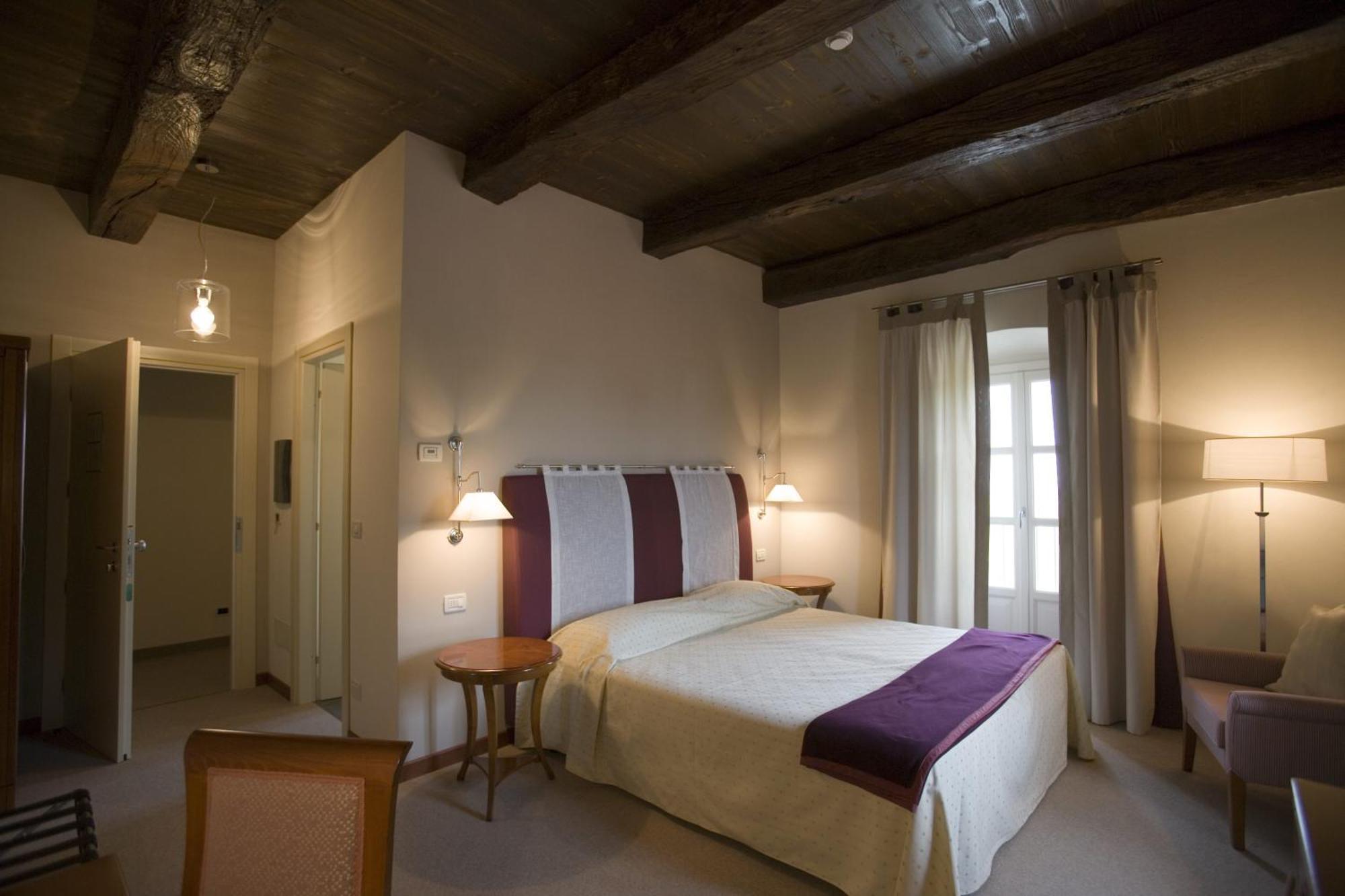 Hotel Antico Podere Propano Салуцо Екстериор снимка