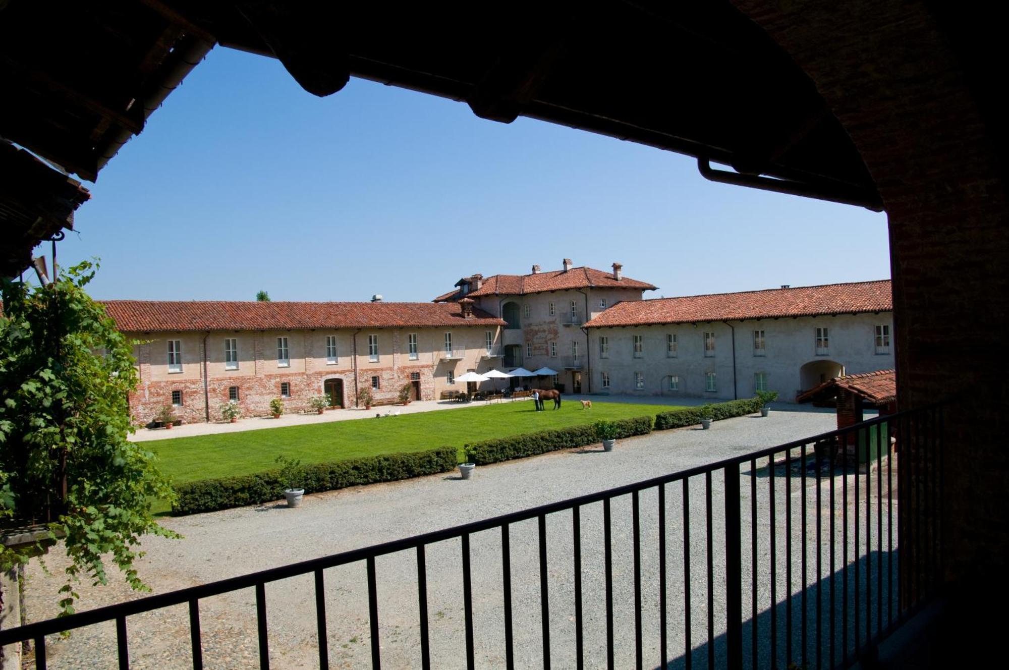 Hotel Antico Podere Propano Салуцо Екстериор снимка