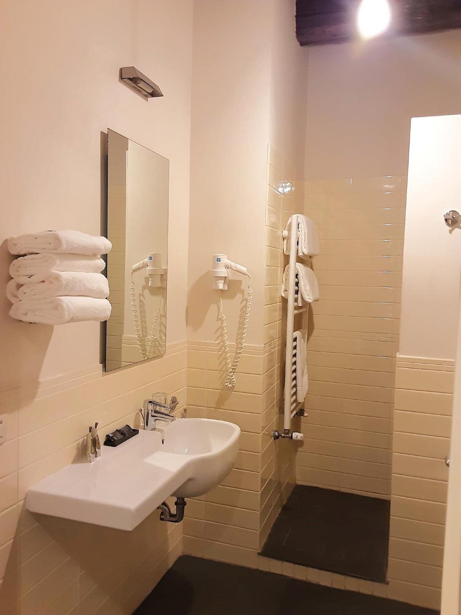 Hotel Antico Podere Propano Салуцо Екстериор снимка