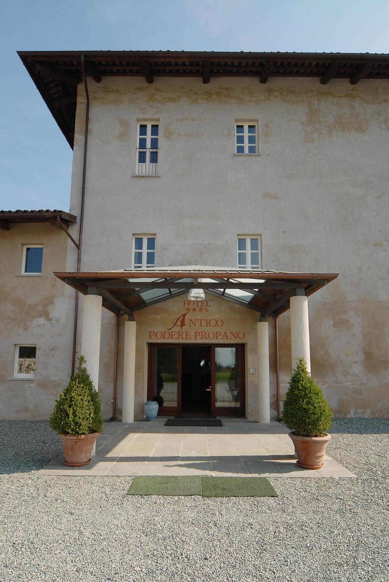 Hotel Antico Podere Propano Салуцо Екстериор снимка